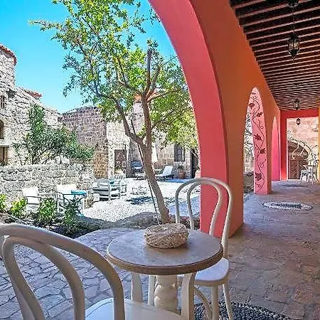 Saint Artemios And Oriental 4*