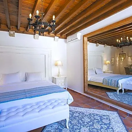 Hotel Saint Artemios And Oriental 4*
