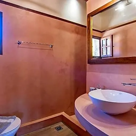 Hotel Saint Artemios And Oriental
