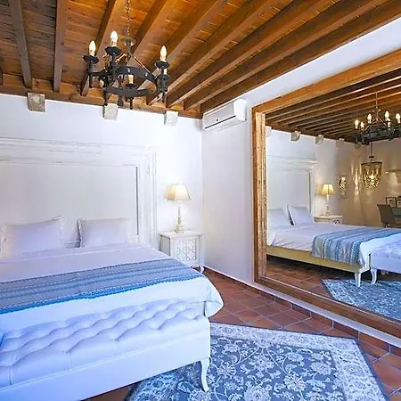 Szálloda Saint Artemios And Oriental 4*